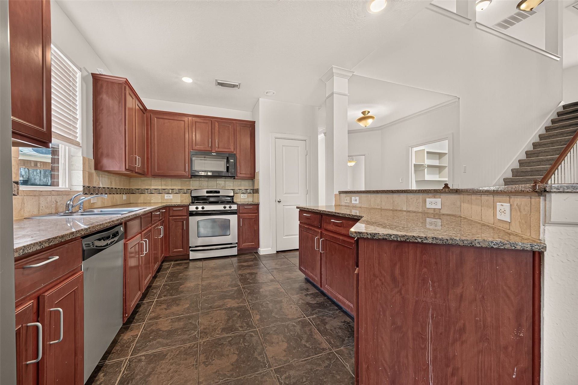195 Copper Stream Ln, Richmond, TX 77406