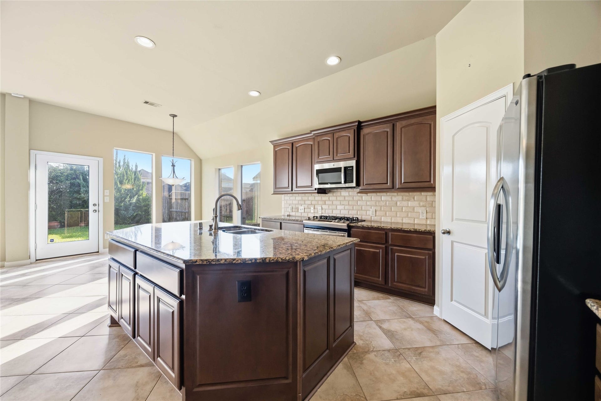13615 Rainwater Drive, Pearland, TX 77584 This photo has been virtually staged.
