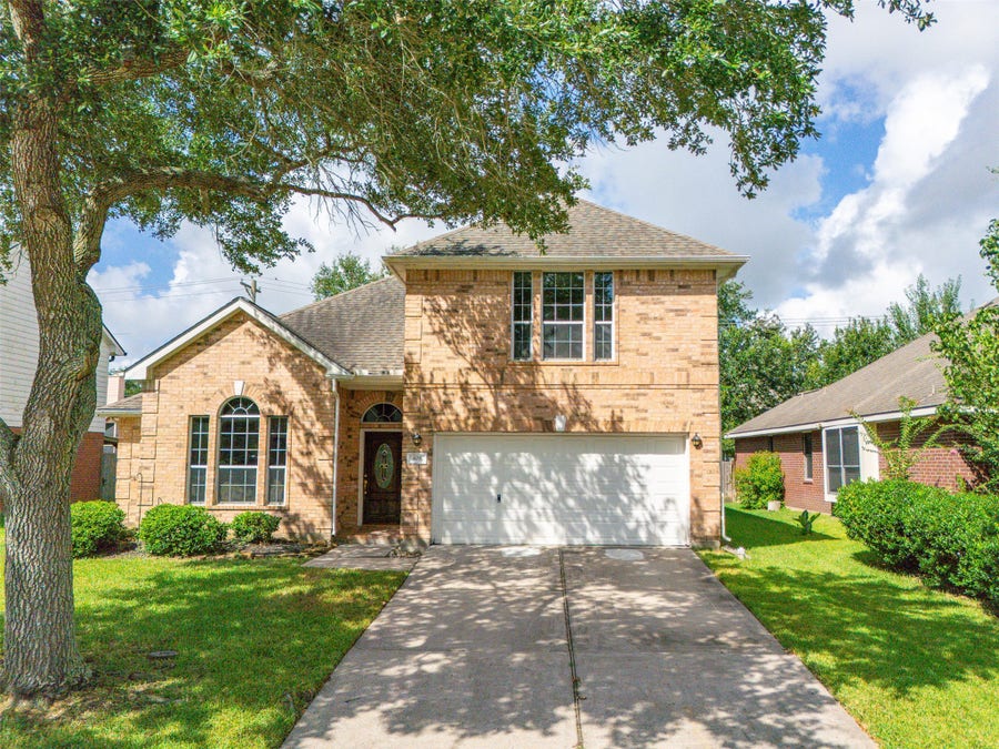 Property photo for 406 Stockbridge Lane, Dickinson, TX
