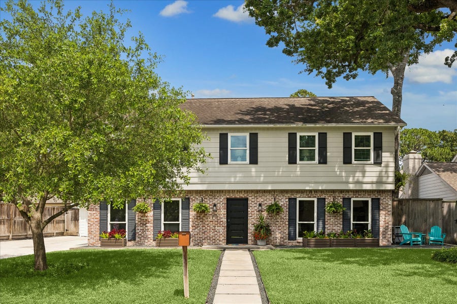 Property photo for 306 Greenpark Drive, Houston, TX