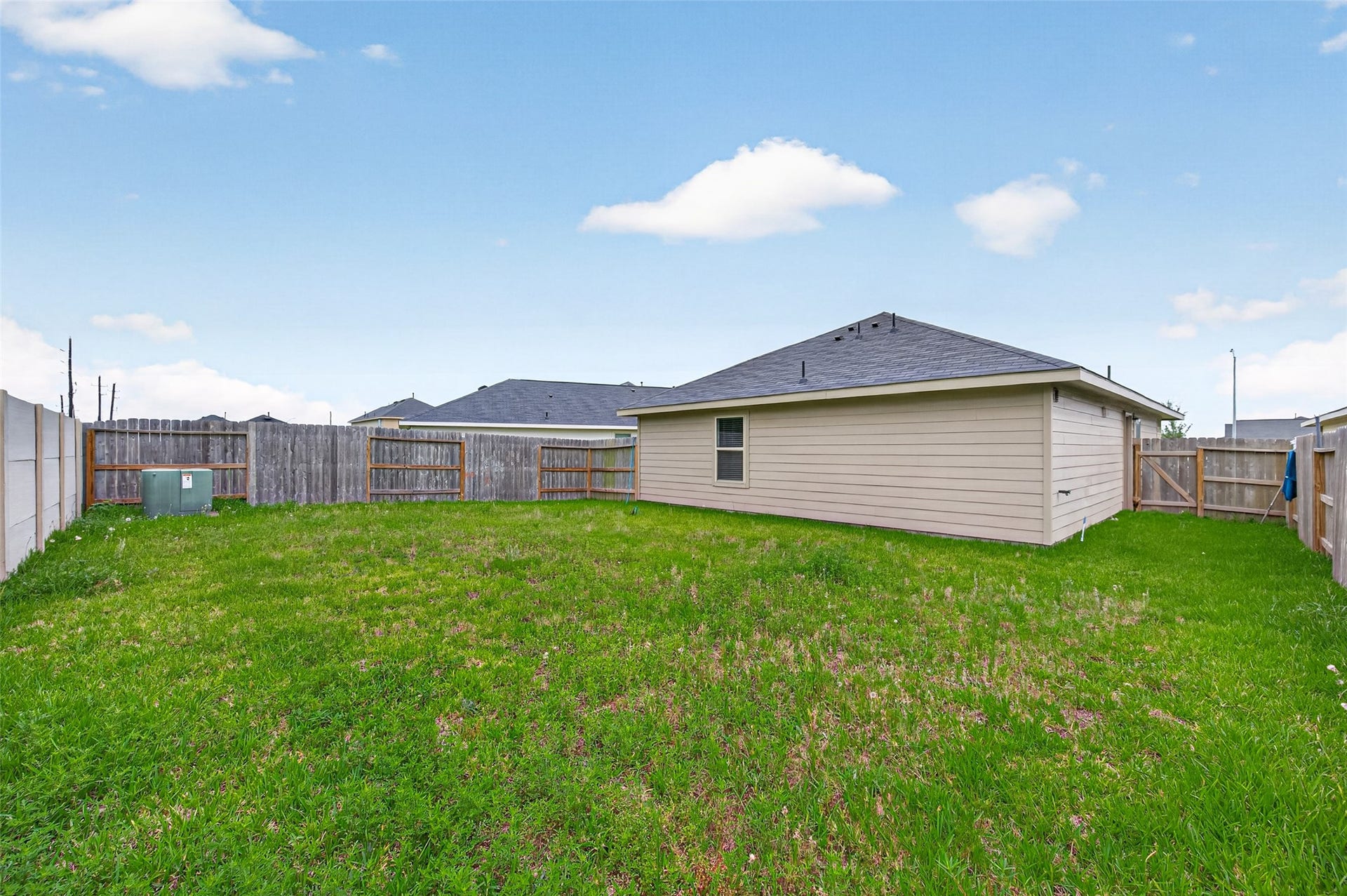 24106 Maple Turn Lane, Hockley, TX 77447 24106 Maple Turn Lane, Hockley, TX 77447