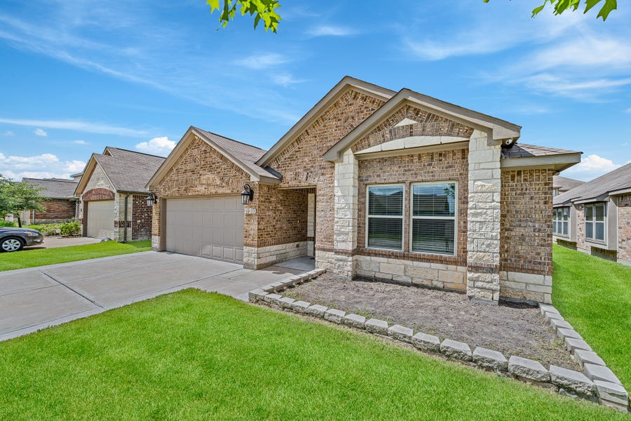 Property photo for 21310 Cypress White Oak Drive, Cypress, TX