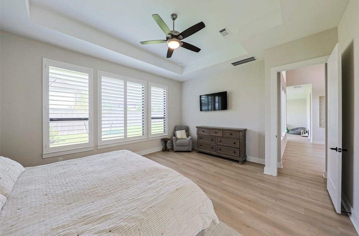 26951 Longwood Ledge Drive, The Woodlands, TX 77389 26951 Longwood Ledge Drive, The Woodlands, TX 77389