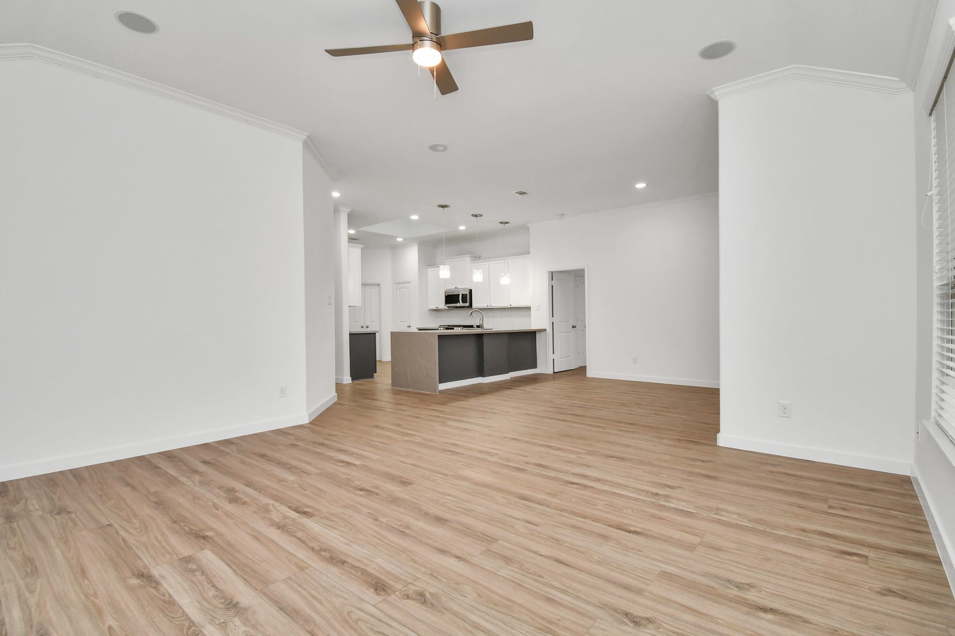 25827 Rustica Drive, Tomball, TX 77375 25827 Rustica Drive, Tomball, TX 77375