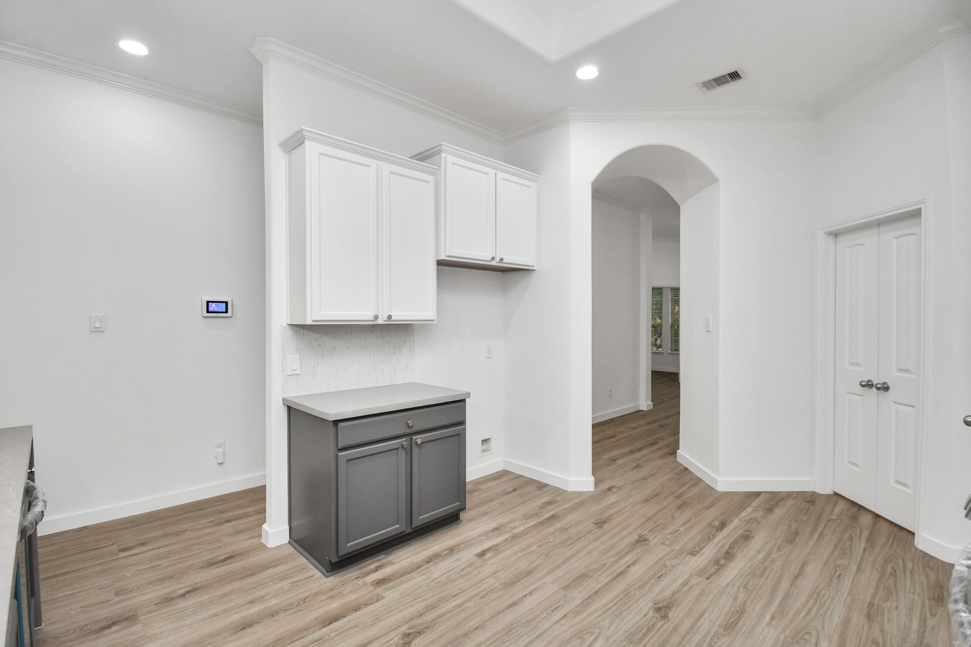 25827 Rustica Drive, Tomball, TX 77375 25827 Rustica Drive, Tomball, TX 77375