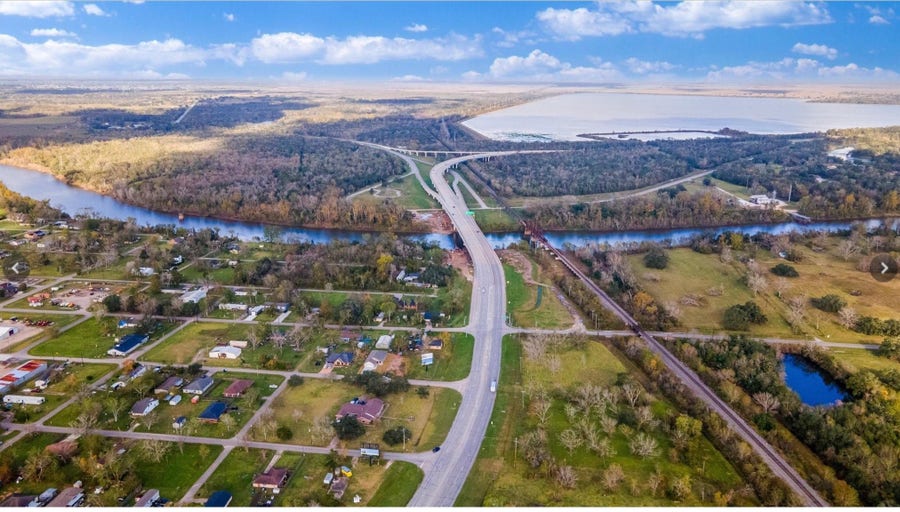 Property photo for 0 E Travis Street, Brazoria, TX