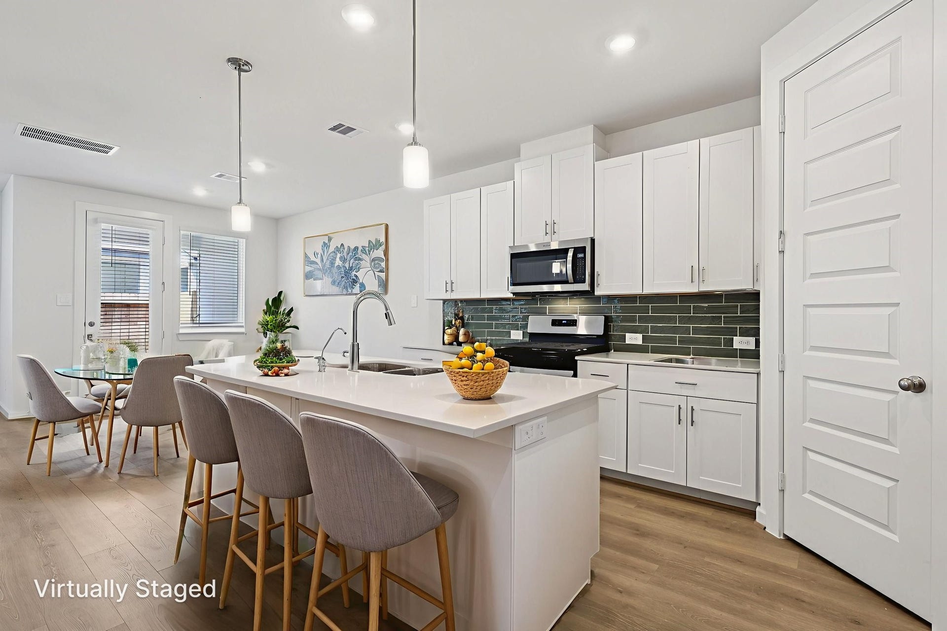 9155 Banpo Heights Drive, Cypress, TX 77433 Photo is not of the actual home, but is an inspirational photo of builder's model home and may depict options, furnishings, and/or decorator features that are not included.