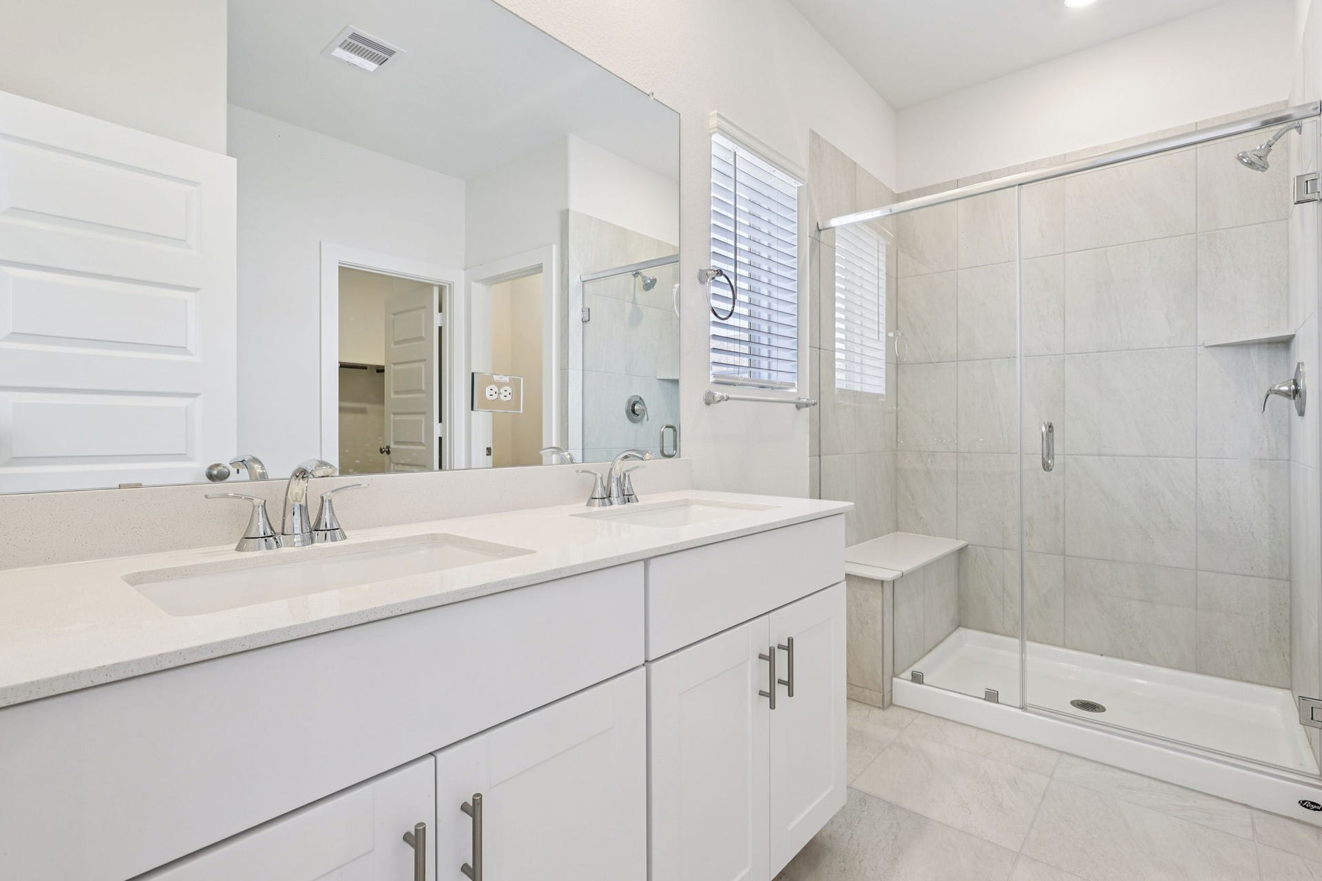 9155 Banpo Heights Drive, Cypress, TX 77433 Photo is not of the actual home, but is an inspirational photo of builder's model home and may depict options, furnishings, and/or decorator features that are not included.