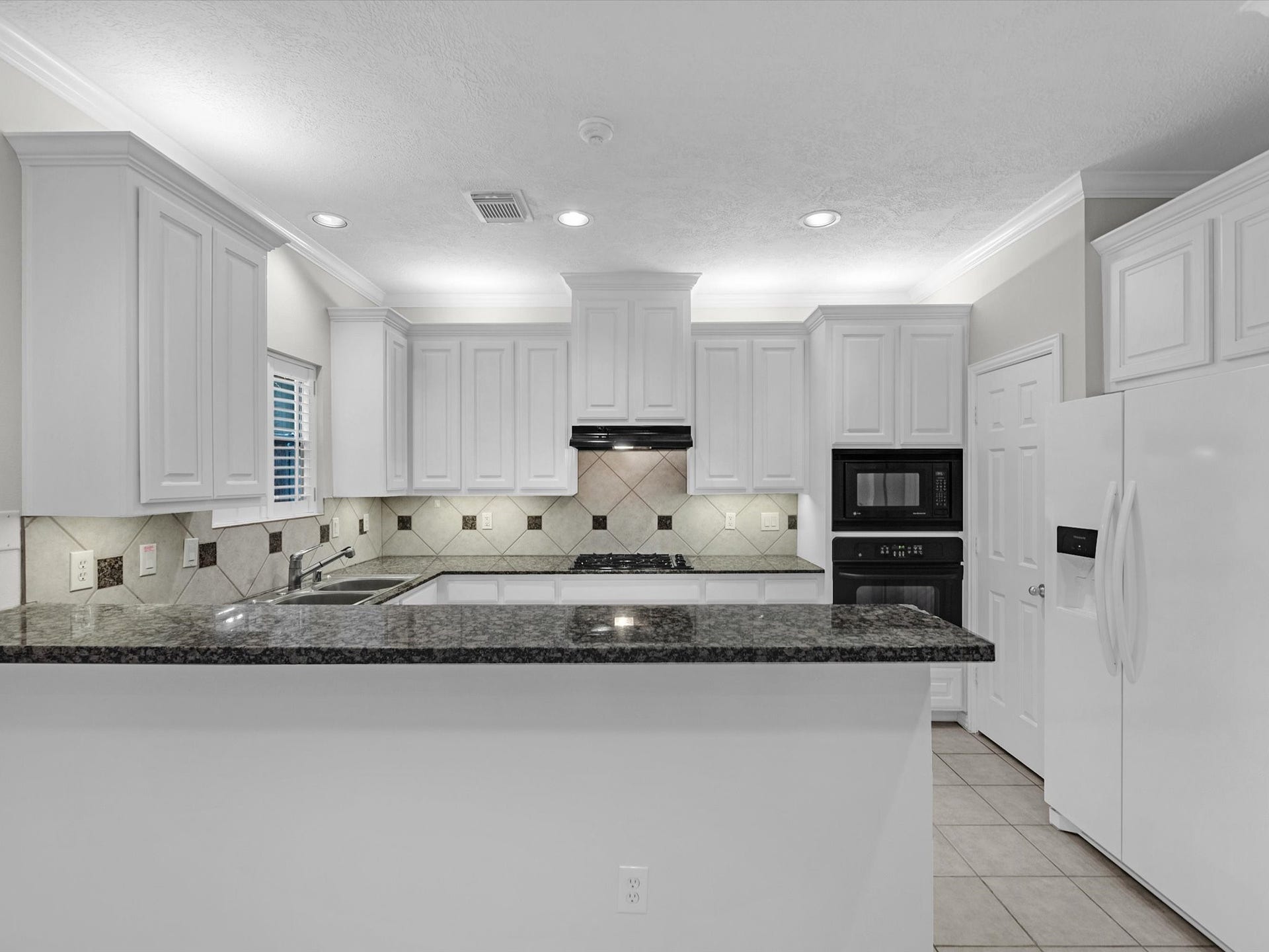 7114 Harmony Cove, Houston, TX 77036 7114 Harmony Cove, Houston, TX 77036