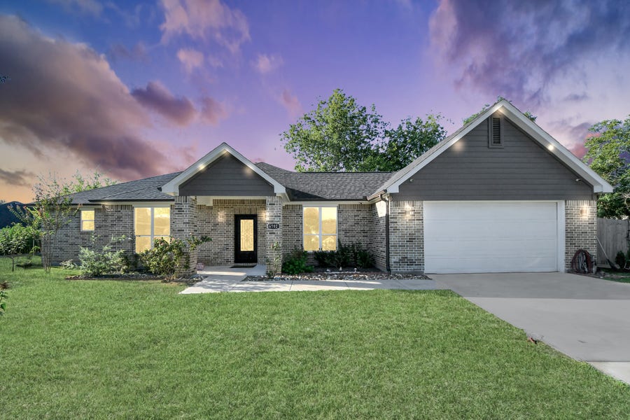Property photo for 6702 Dewcrest Drive, Katy, TX