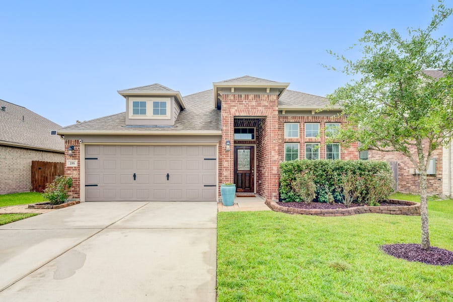 Property photo for 255 Dale Ridge Lane, Dickinson, TX