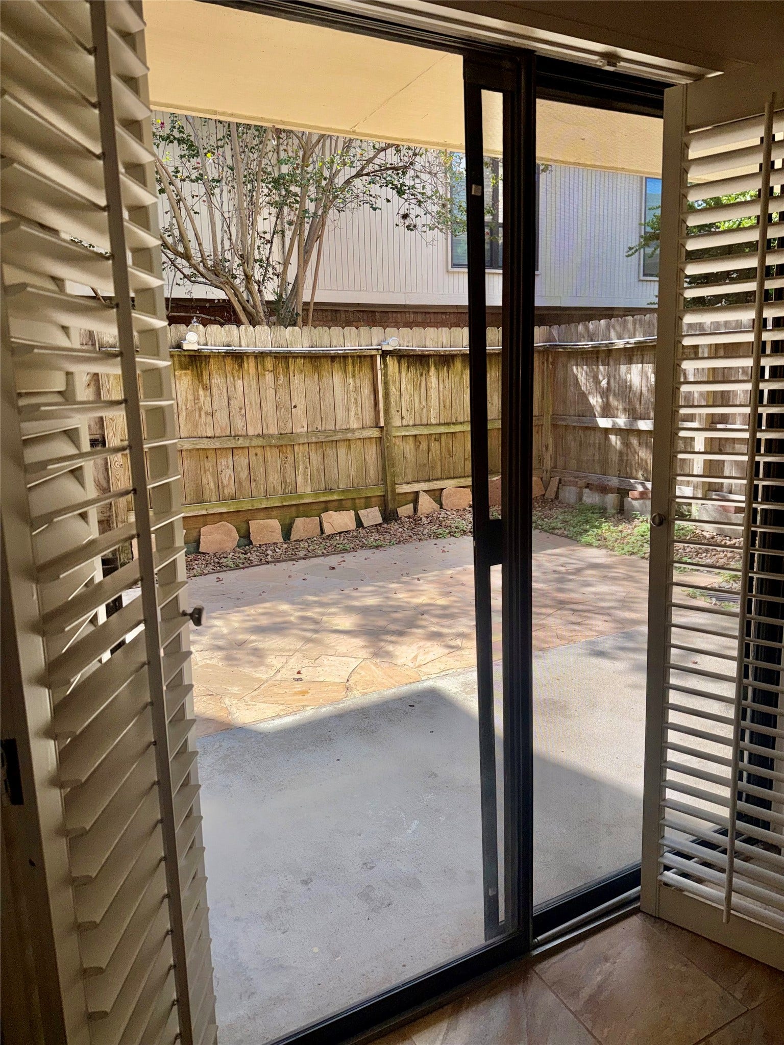 1601 S Shepherd Drive, #1, Houston, TX 77019 View from Living room