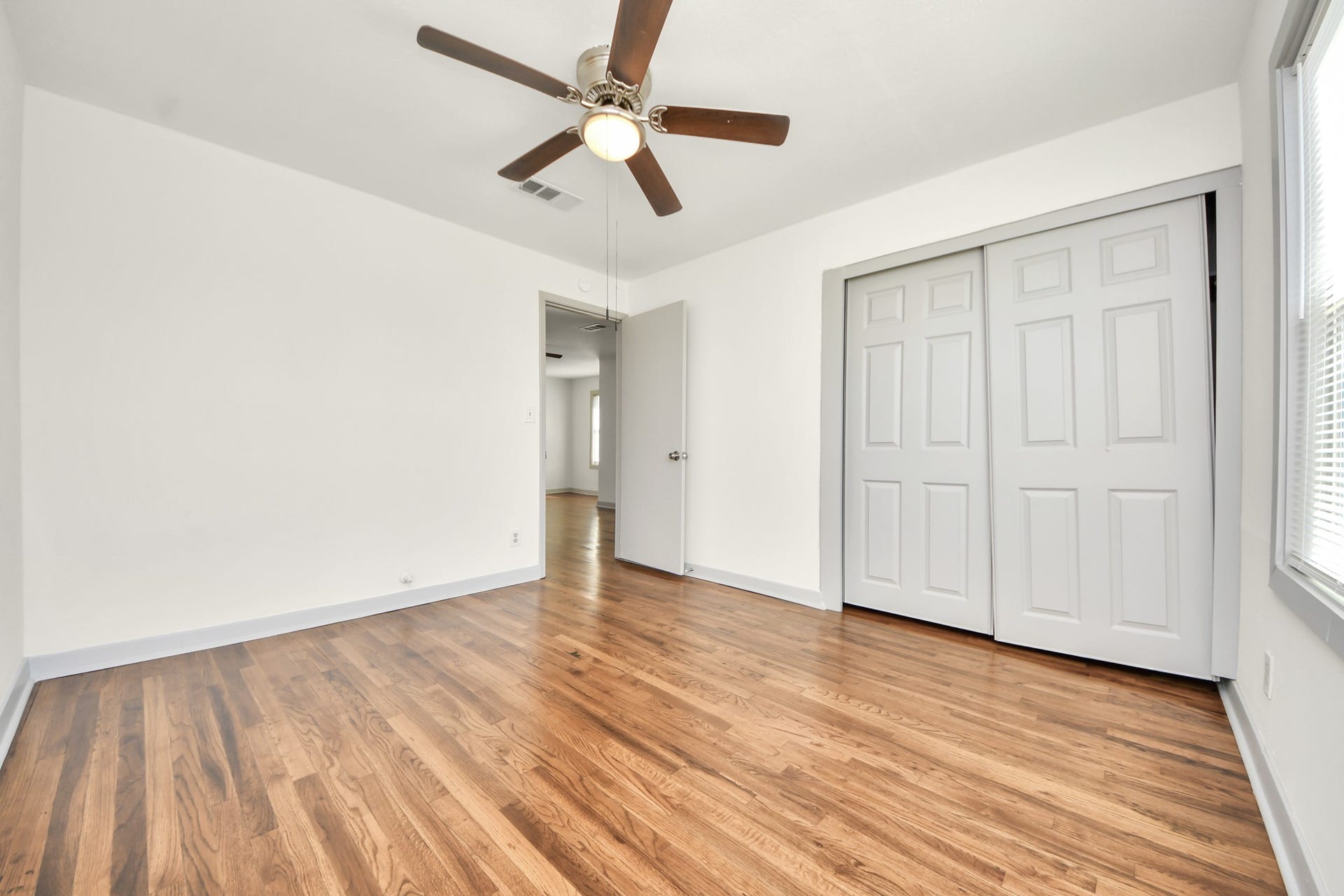 801 Mabel Street, Richmond, TX 77469 cozy bedroom
