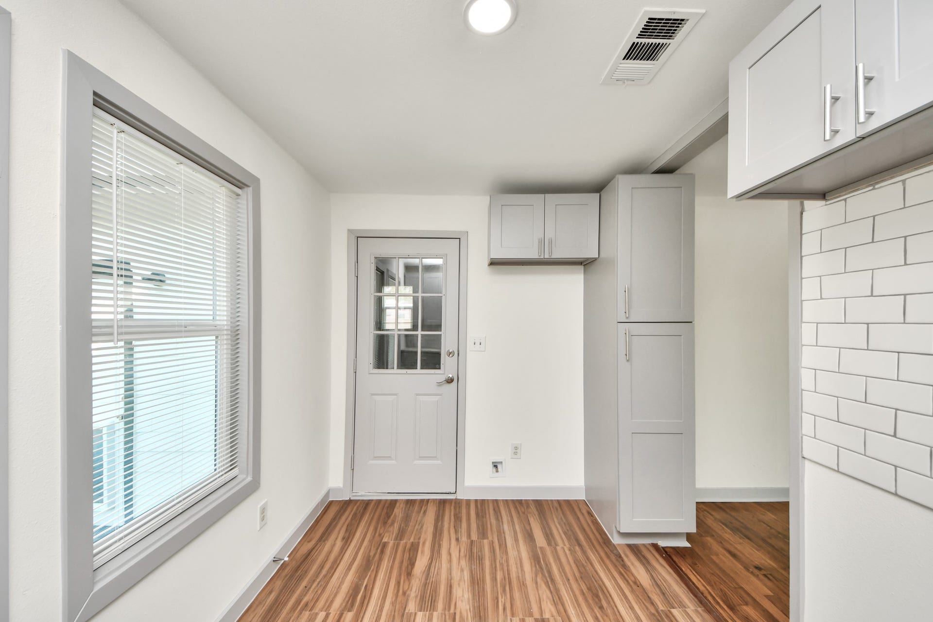 801 Mabel Street, Richmond, TX 77469 updated kitchen