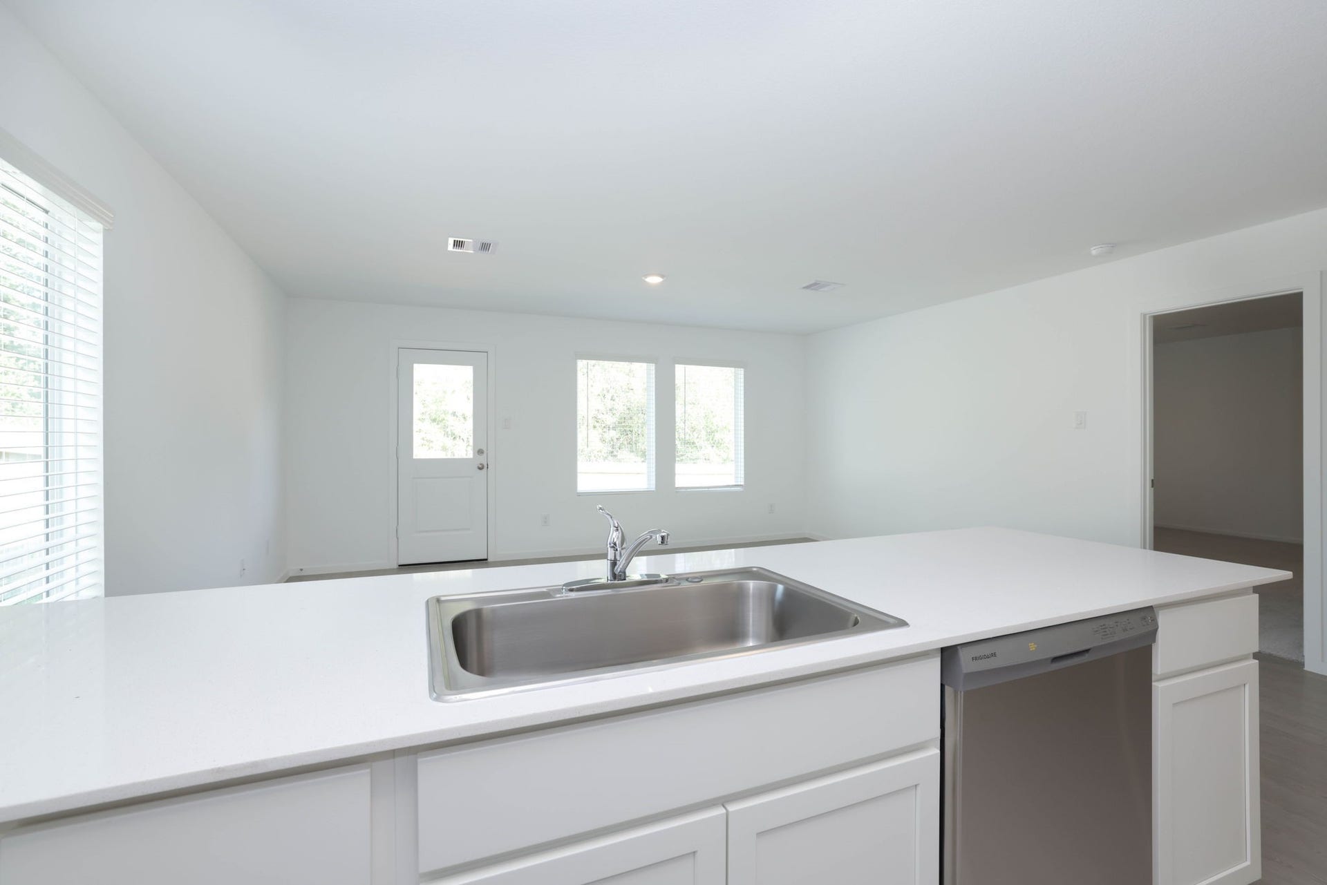 25596 Rose Creek Drive, Cleveland, TX 77328 25596 Rose Creek Drive, Cleveland, TX 77328