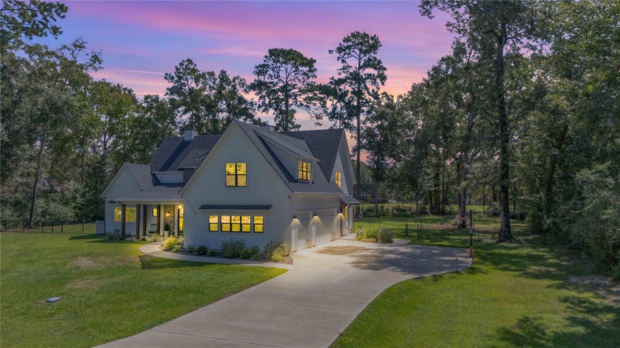 Property photo for 27510 Golf View Lane, Huffman, TX