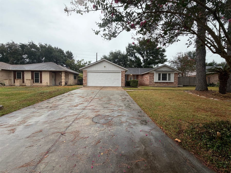 Property photo for 3714 Saint William Lane, Houston, TX