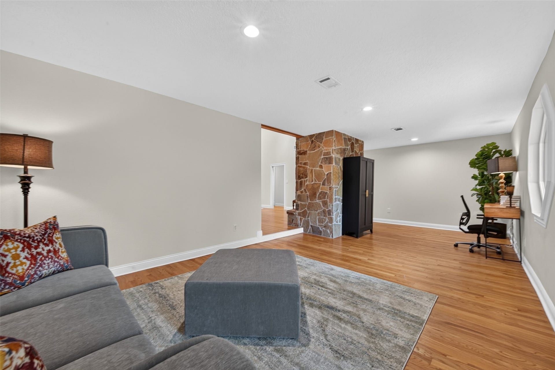 8906 Seber Drive, Tomball, TX 77375 Bonus living area offers plenty of space to relax, work or play.