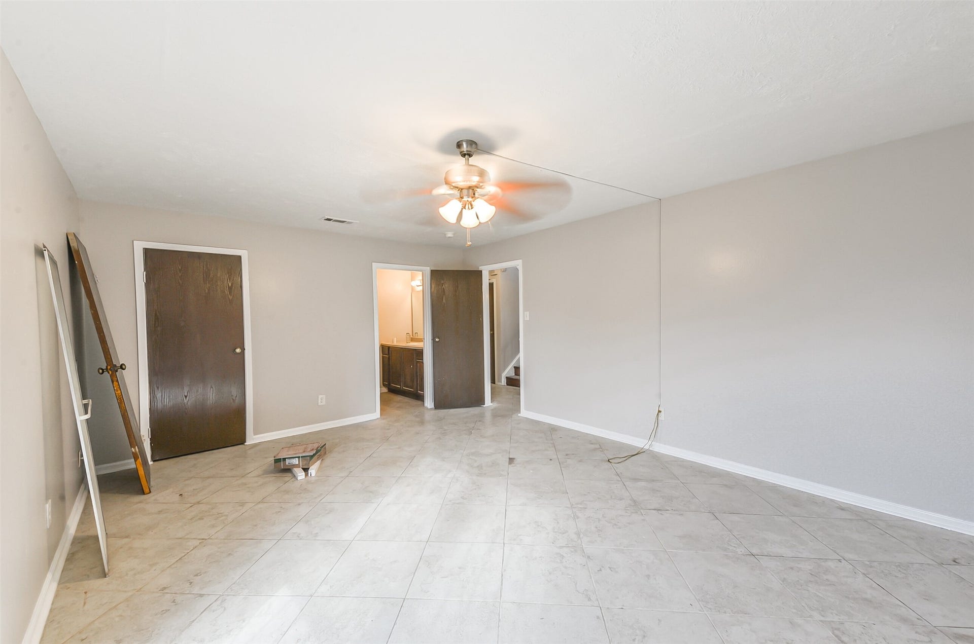 16602 Quail Dale Drive, Houston, TX 77489