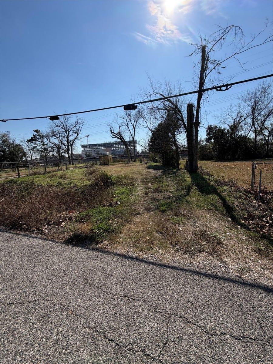 Property photo for 5112 Baton Rouge Street, Houston, TX
