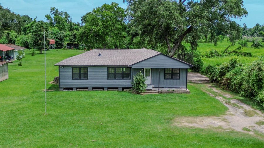 Property photo for 6615 Live Oak Drive, Jones Creek, TX