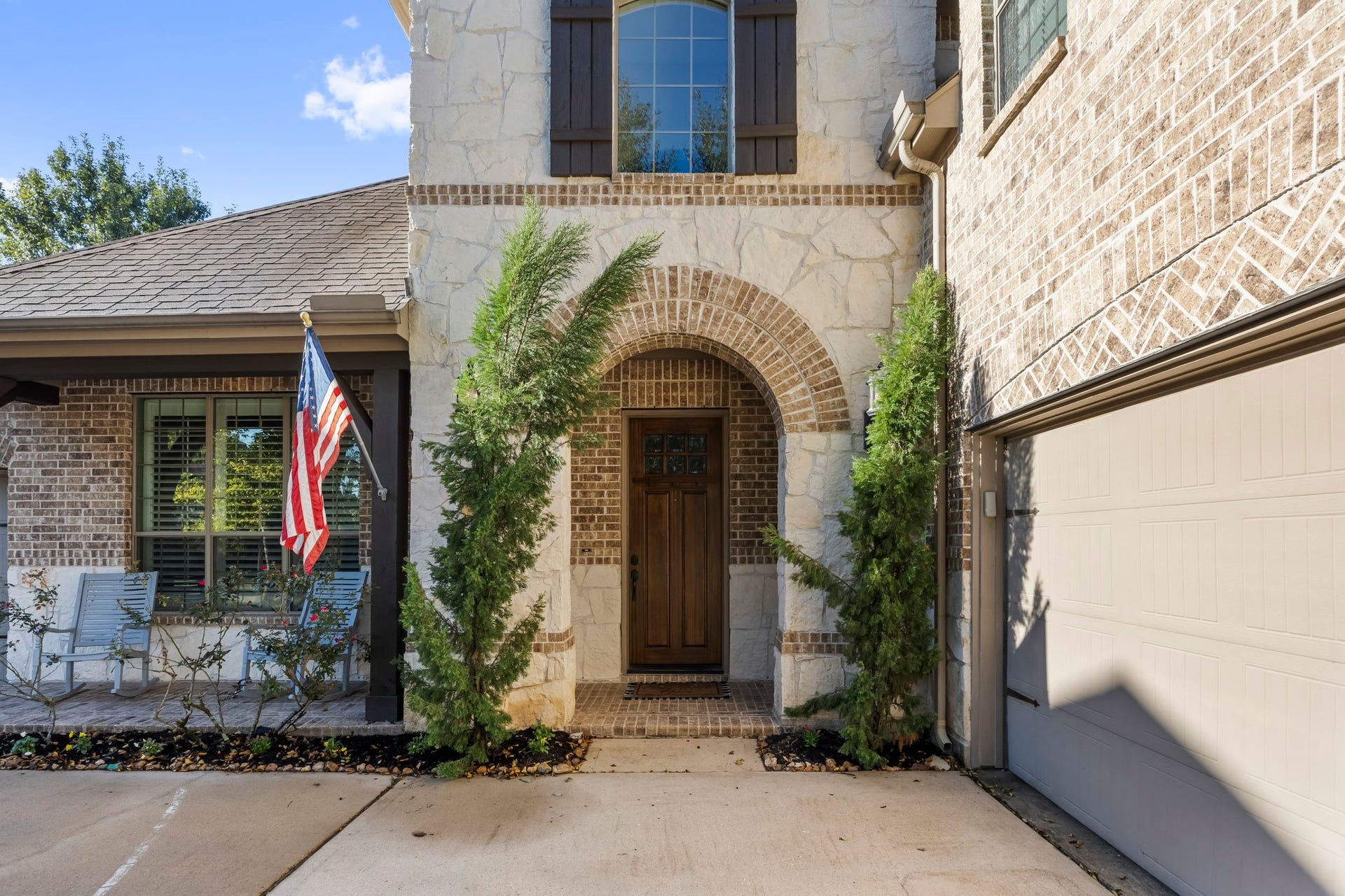 9238 Balsam Gap, Missouri City, TX 77459 Handsome curb appeal is highlighted by mature trees, stone and brick elevation capped off with wood cedar accents