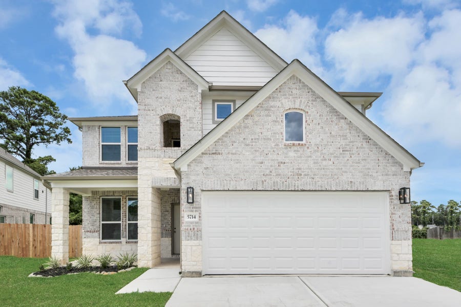 Property photo for 11007 Gardenia Creek Drive, Houston, TX