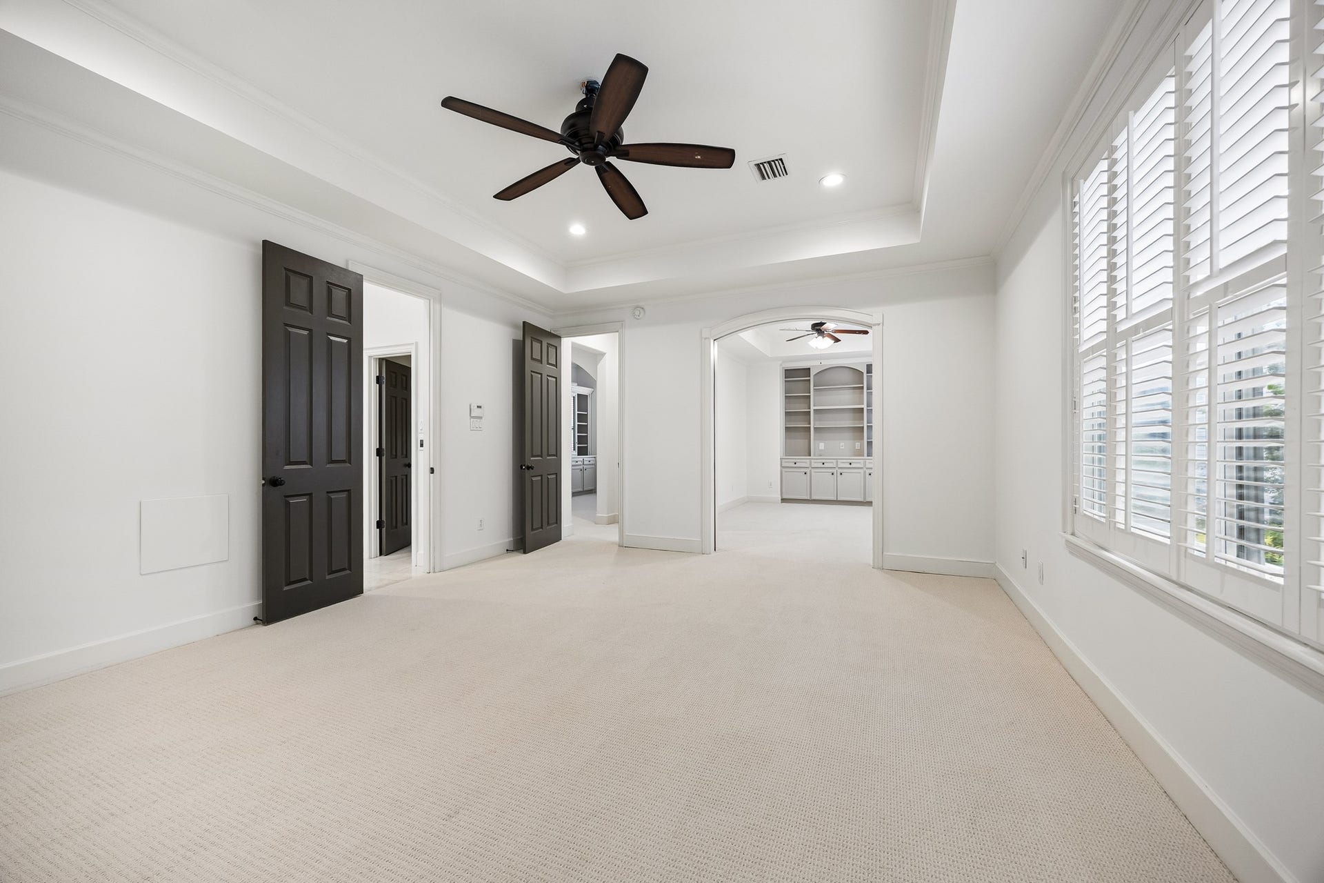 2214 Driscoll Street, Houston, TX 77019 View of the primary suite, looking into the bonus room straight ahead