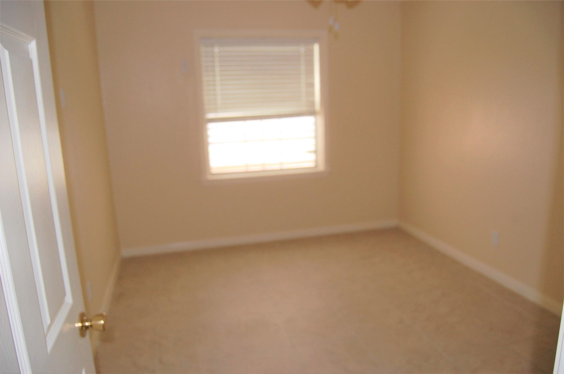 115 Barracuda Avenue, Galveston, TX 77550 Bedrrom 3