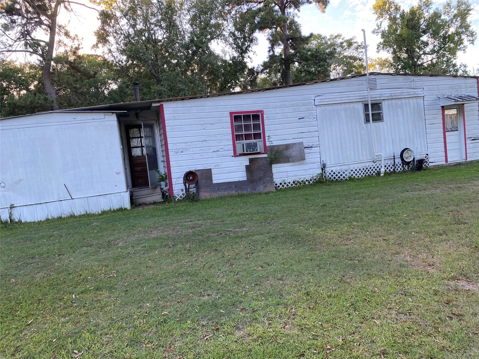 26559 Fm 2090 Road, Splendora, TX 77372 For Sale - AS IS - Mobile home with workshop off FM2090