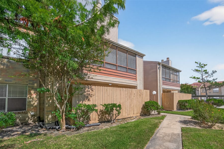 Property photo for 10555 Turtlewood Court, #210, Houston, TX