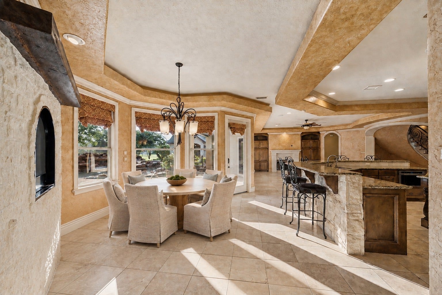 2811 Hinkles Ferry, Richmond, TX 77406 Breakfast area by the fireplace (virtually staged)