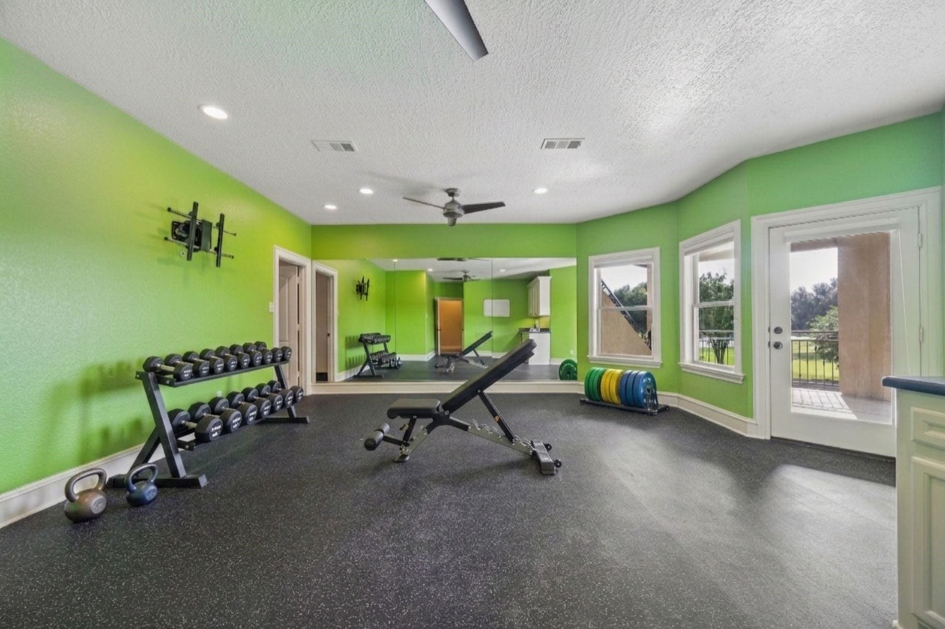 2811 Hinkles Ferry, Richmond, TX 77406 Your own gym with reinforced floors and a huge storage room