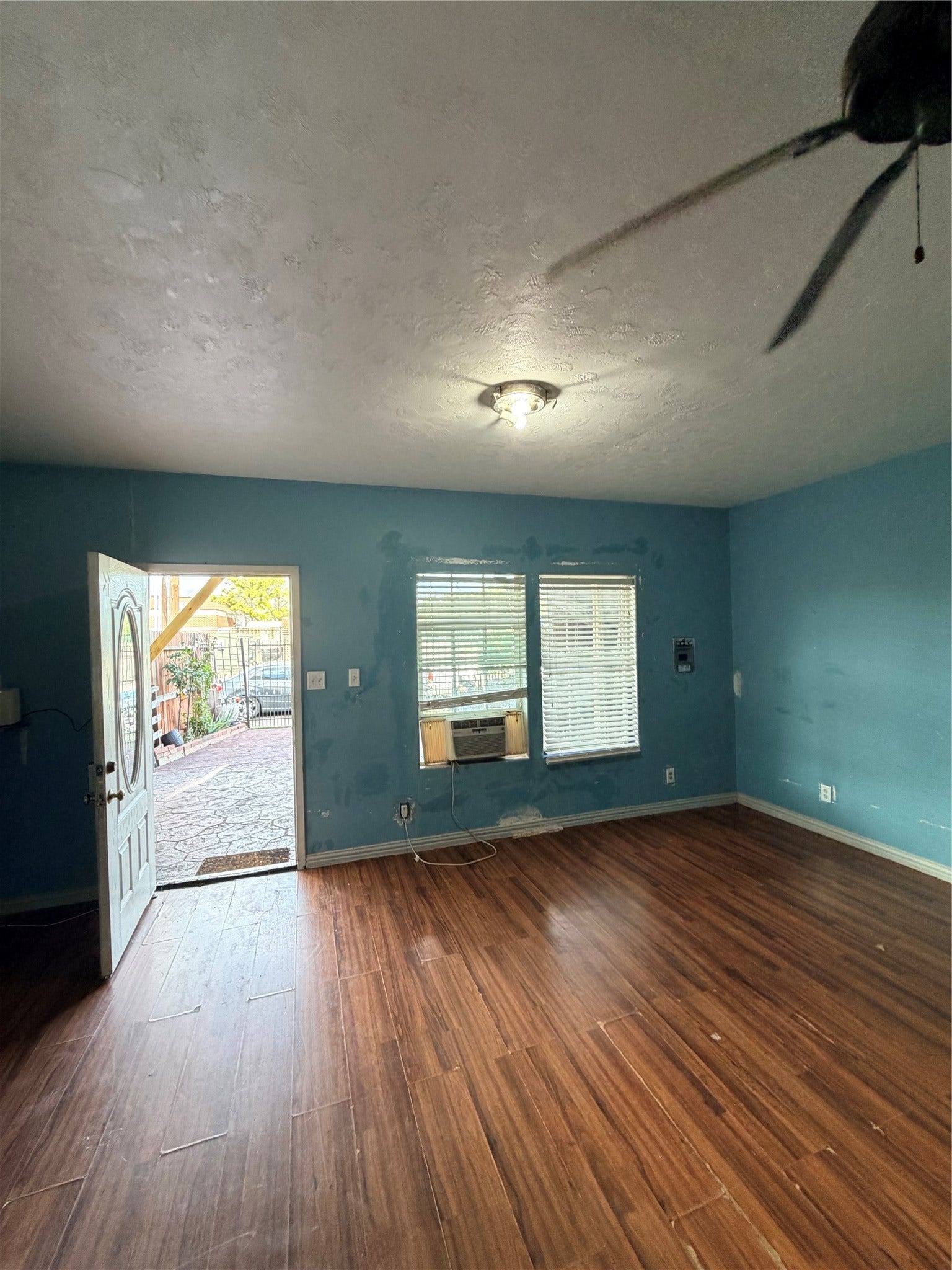 4619 Rawley Street, Houston, TX 77020 4619 Rawley Street, Houston, TX 77020