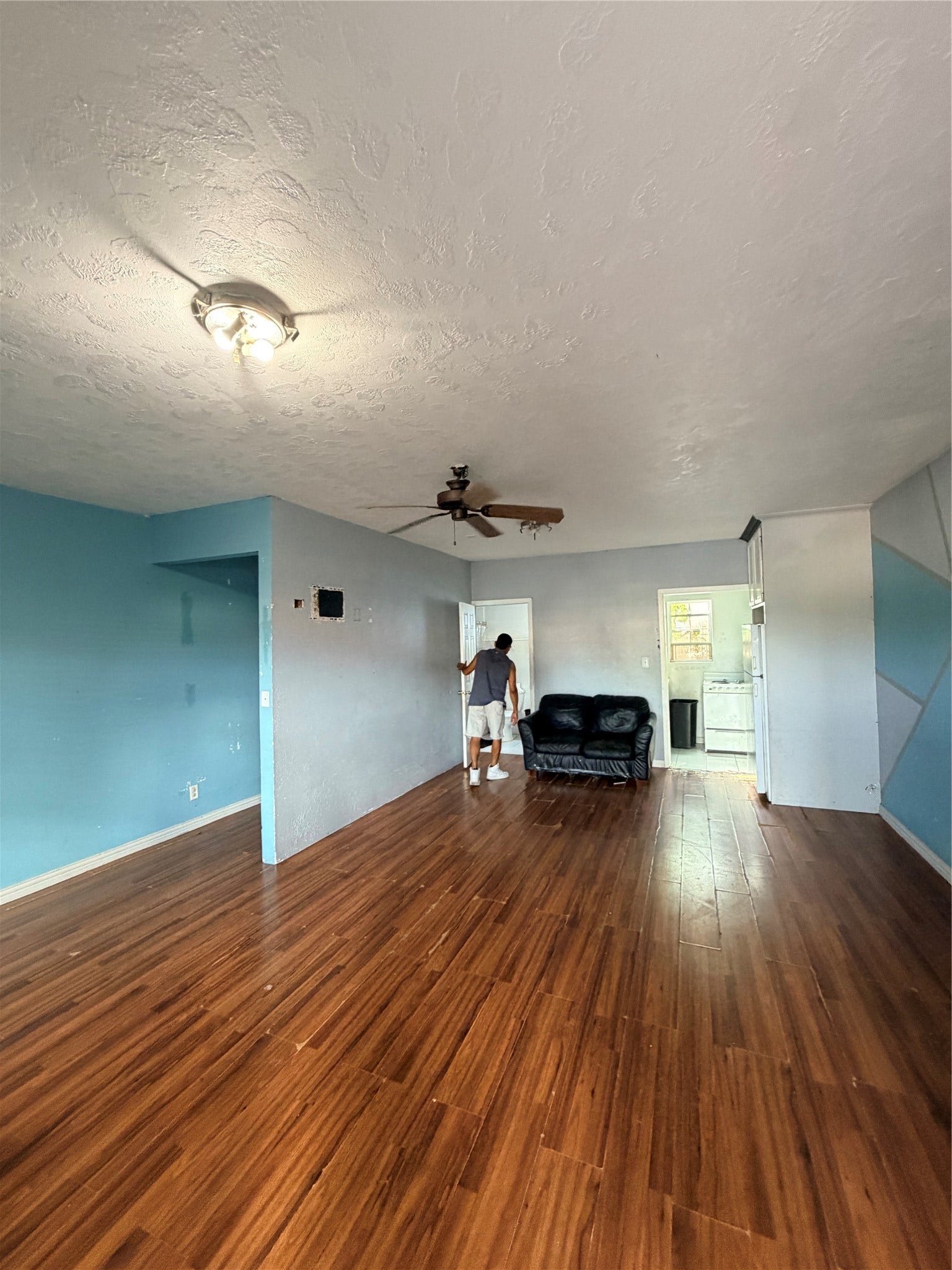4619 Rawley Street, Houston, TX 77020 4619 Rawley Street, Houston, TX 77020