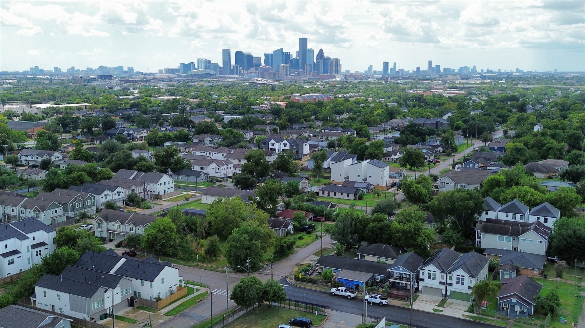 4619 Rawley Street, Houston, TX 77020 4619 Rawley Street, Houston, TX 77020