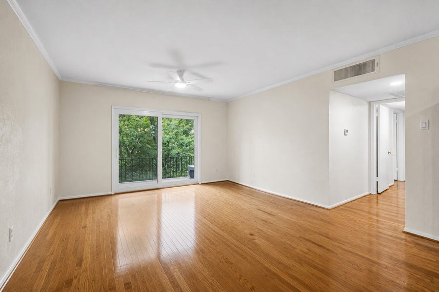 Property photo for 2238 S Piney Point Road, #109, Houston, TX