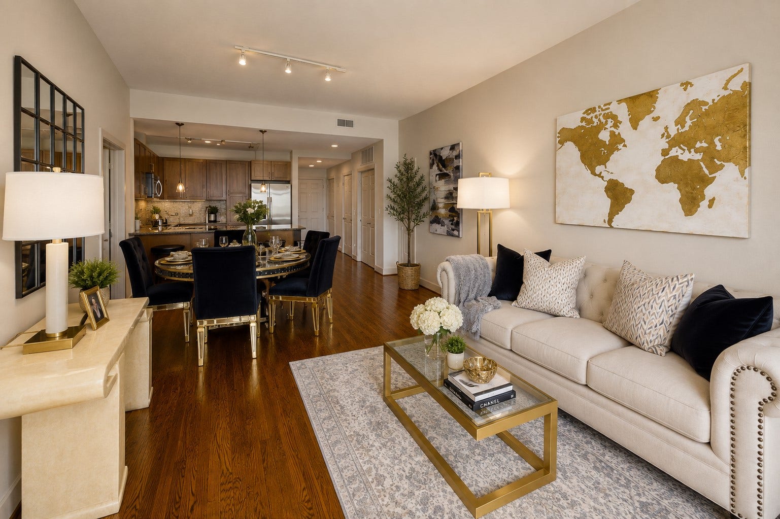 1400 McKinney Street, #2401, Houston, TX 77010 Sophisticated living and dining spaces combine timeless finishes with an airy open layout, warm hardwood floors , floor to ceiling windows and an effortless connection to the gourmet kitchen.