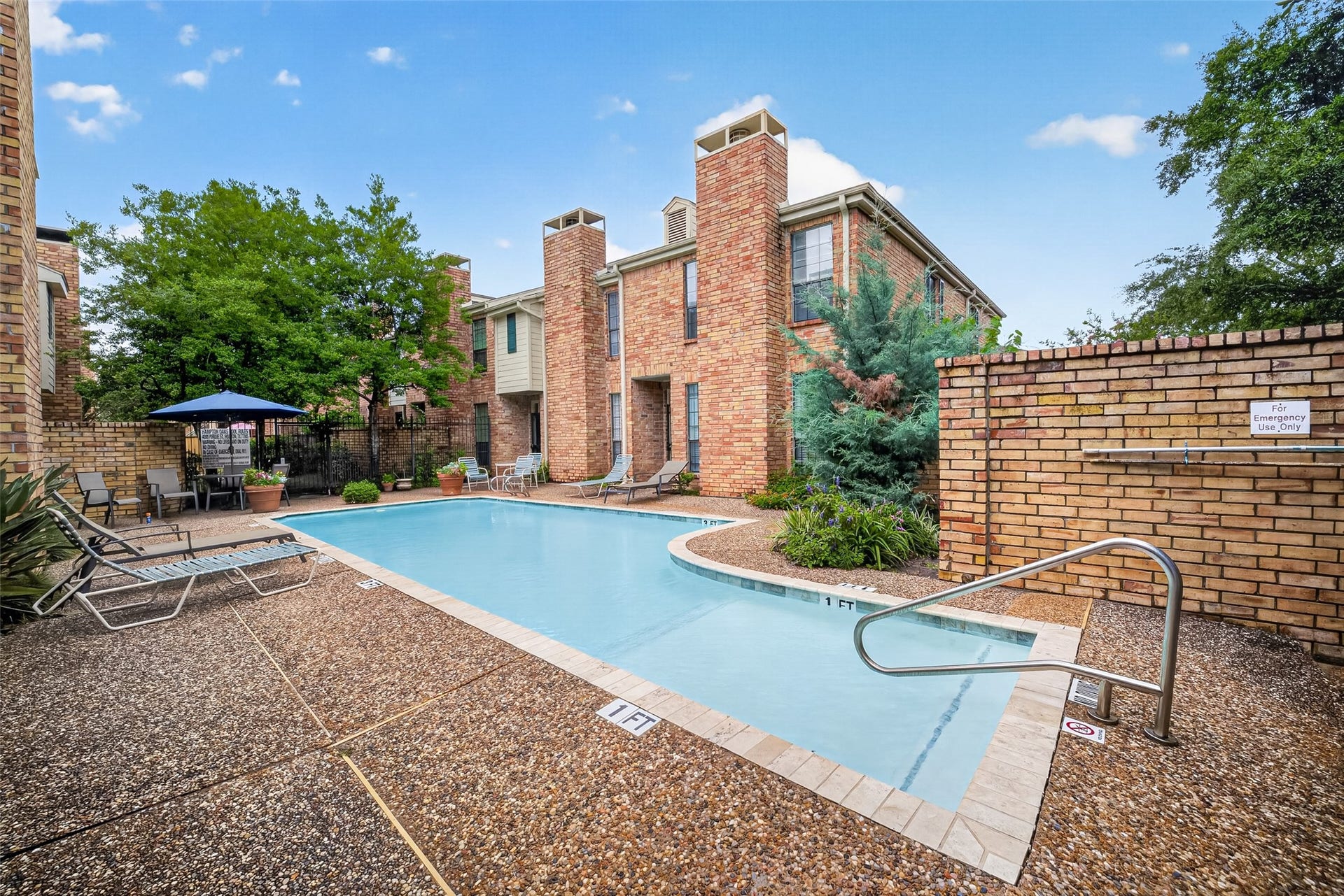 4000 Purdue Street, #102, Houston, TX 77005