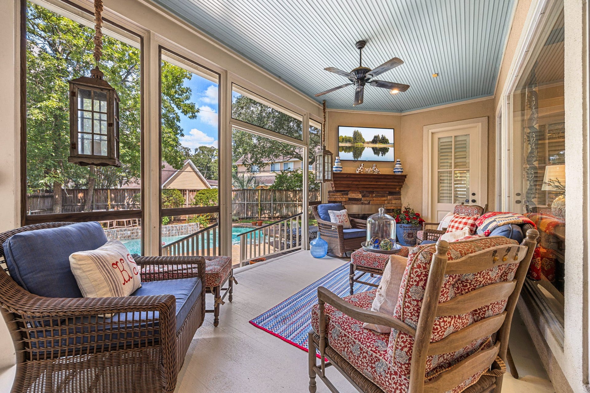 13110 Tosca Lane, Houston, TX 77079 Back porch has a fireplace.