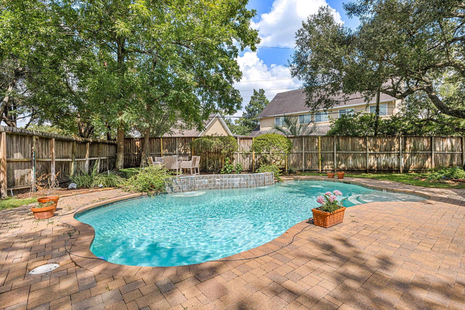 13110 Tosca Lane, Houston, TX 77079 The pool has a waterfall. Notice the oversized, 12,000 sq. ft lot!