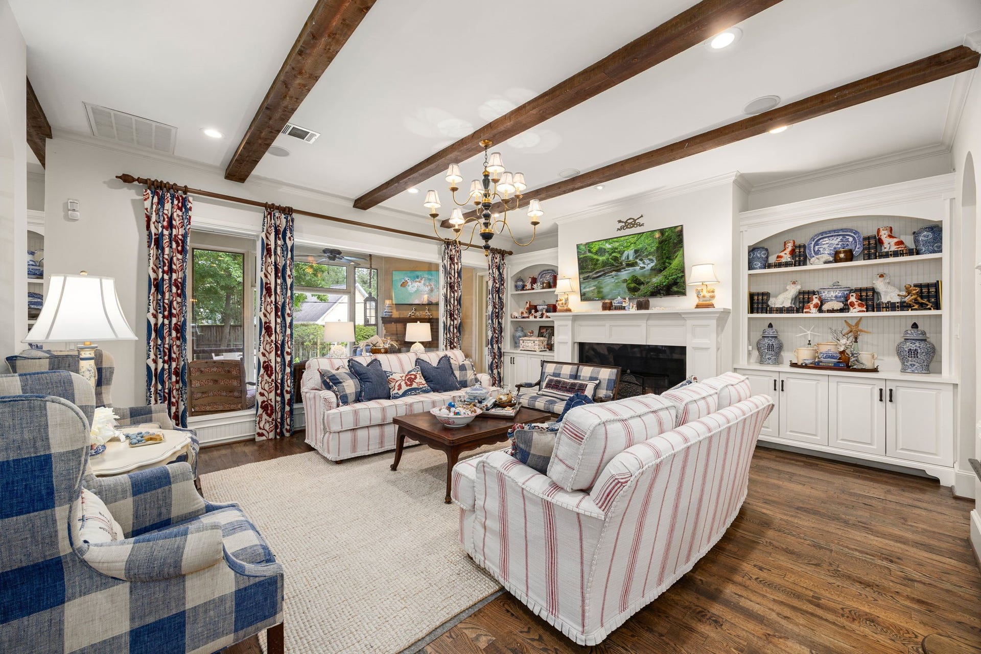 13110 Tosca Lane, Houston, TX 77079 Another view of the family room looking out to the back covered porch