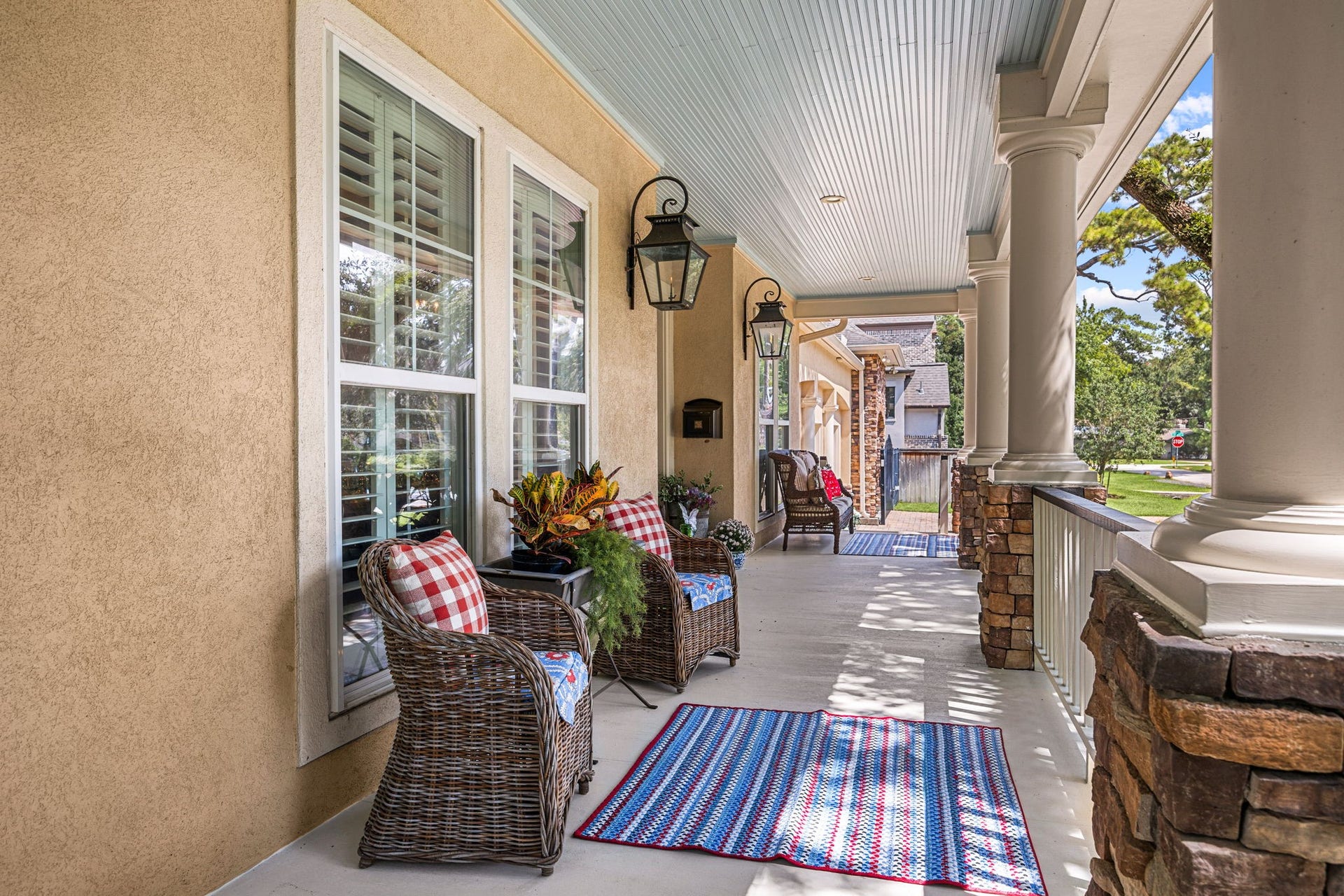 13110 Tosca Lane, Houston, TX 77079 Welcoming from porch.