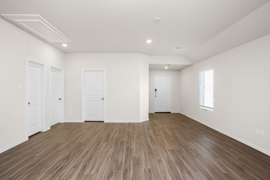 3068 Wood Lily Drive, Brookshire, TX 77423 Photos may be representative of the floor plan and not the exact home. Finishes, layout, and features of the actual property for lease may vary.