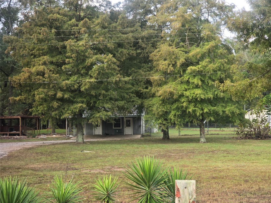 Property photo for 15661 N Highway 75, Willis, TX