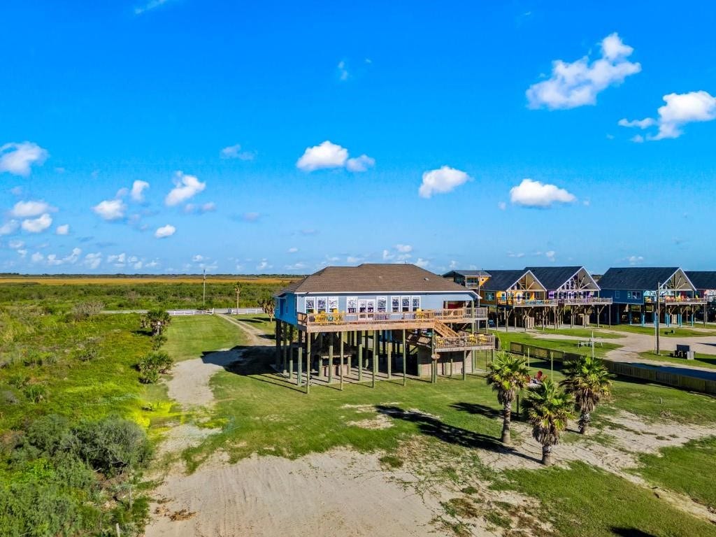 1108 Highway 87, Gilchrist, TX 77617 1108 Highway 87, Gilchrist, TX 77617