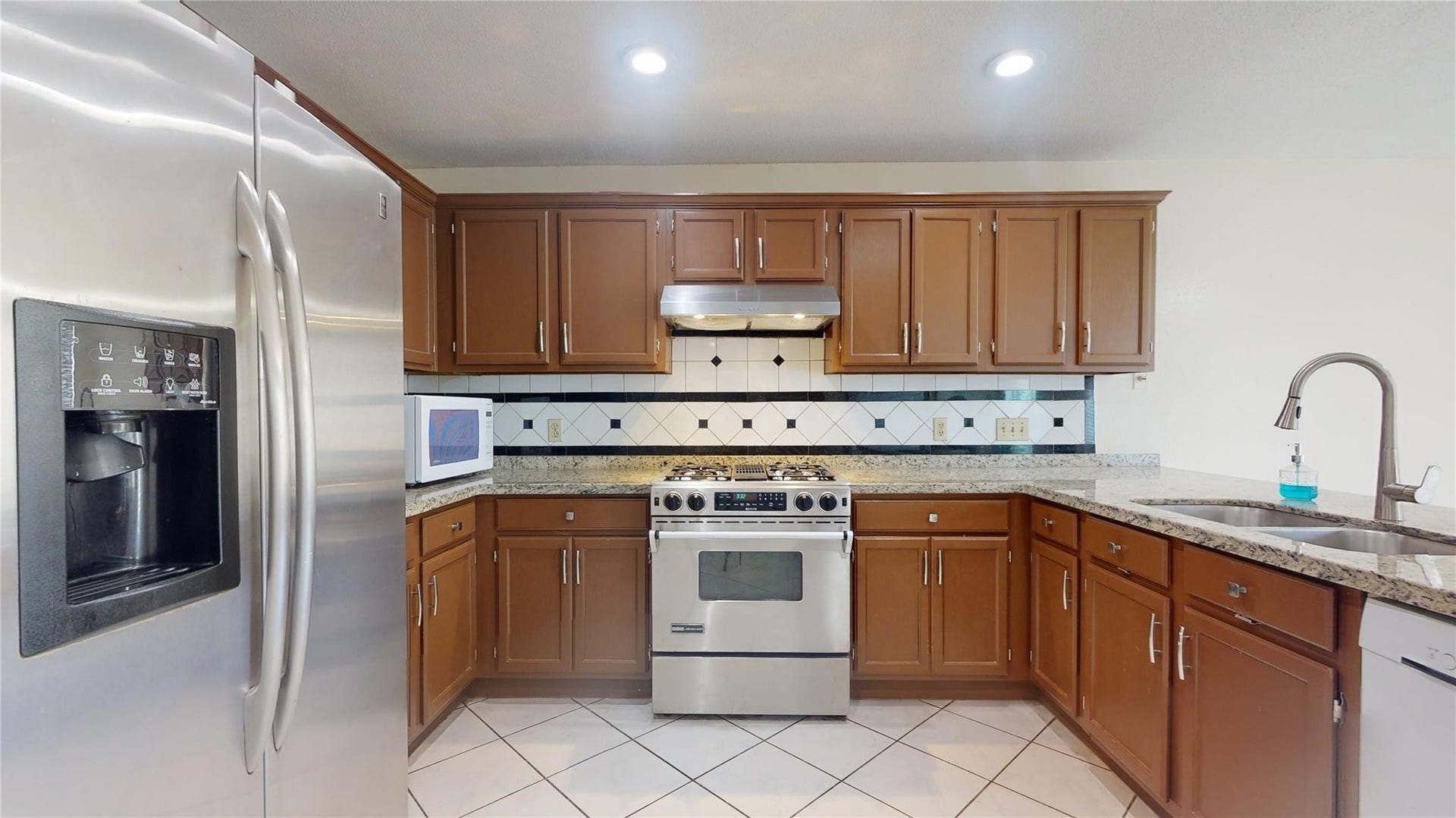 13202 Terralyn Way, Sugar Land, TX 77478 13202 Terralyn Way, Sugar Land, TX 77478