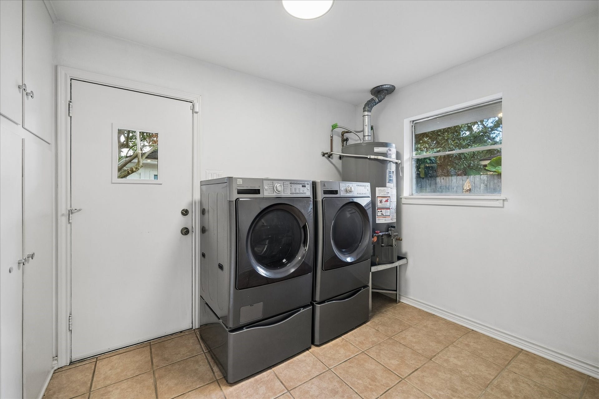 7623 Meadowvale Drive, Houston, TX 77063 7623 Meadowvale Drive, Houston, TX 77063