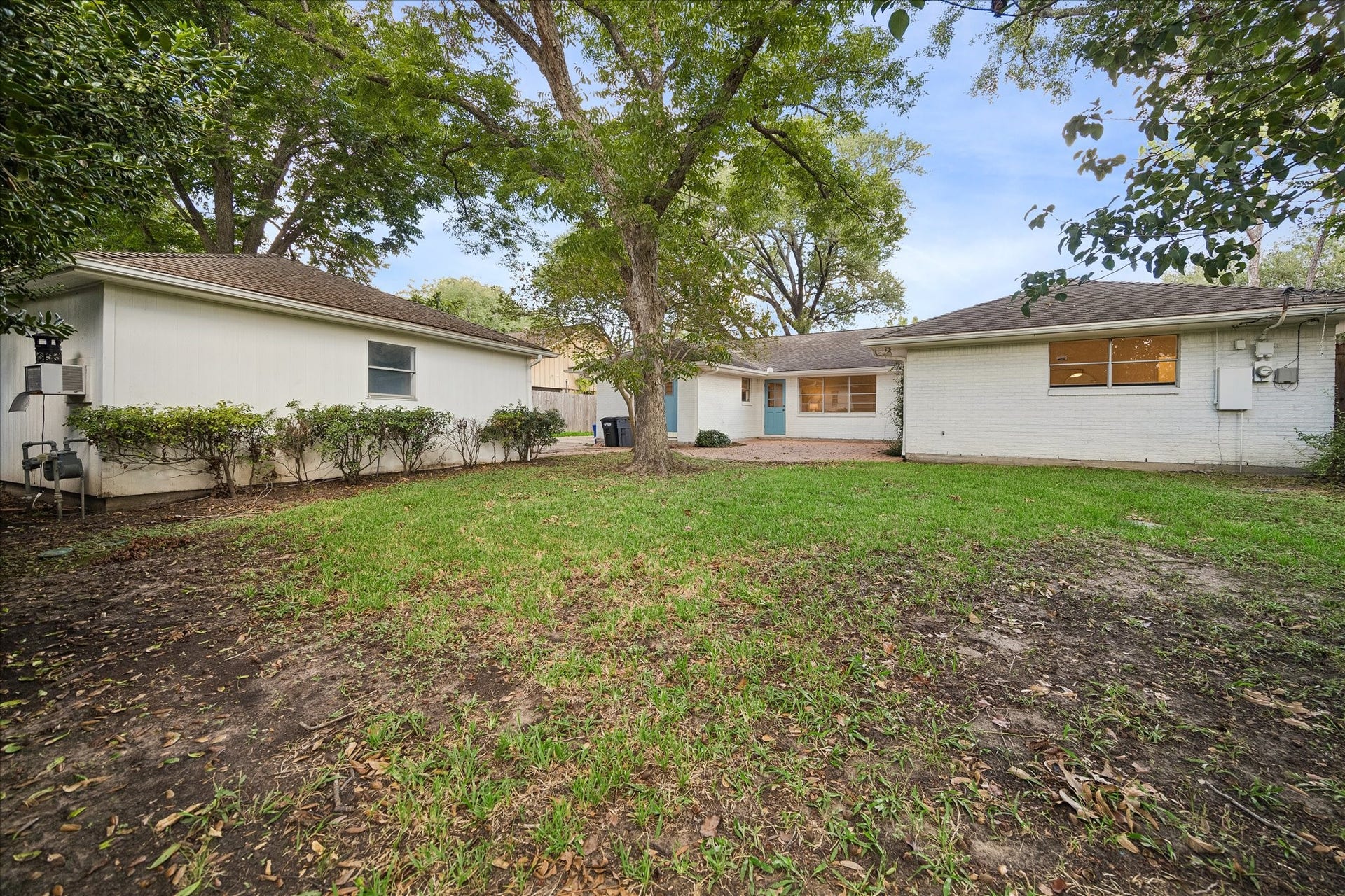 7623 Meadowvale Drive, Houston, TX 77063 7623 Meadowvale Drive, Houston, TX 77063