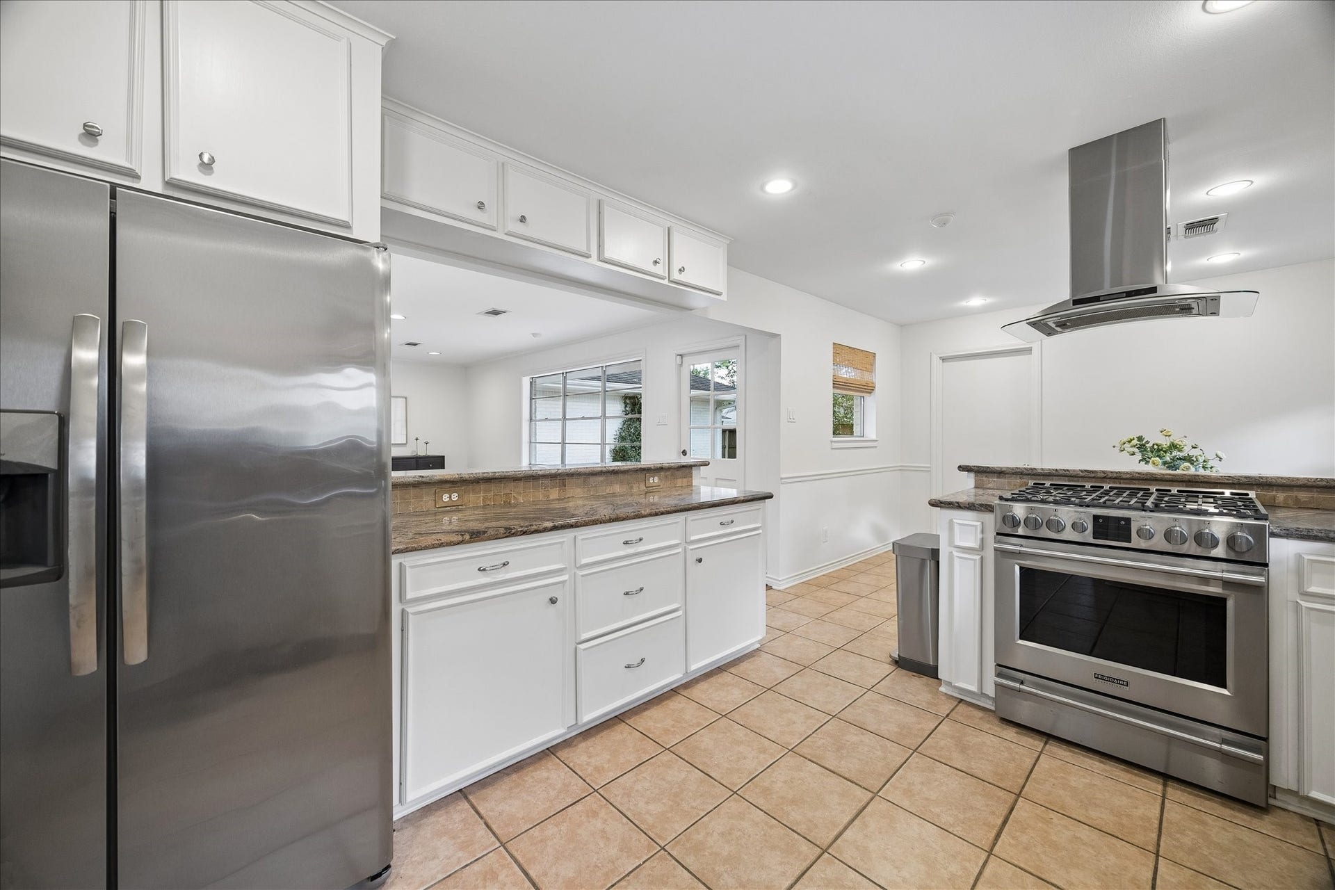 7623 Meadowvale Drive, Houston, TX 77063 7623 Meadowvale Drive, Houston, TX 77063
